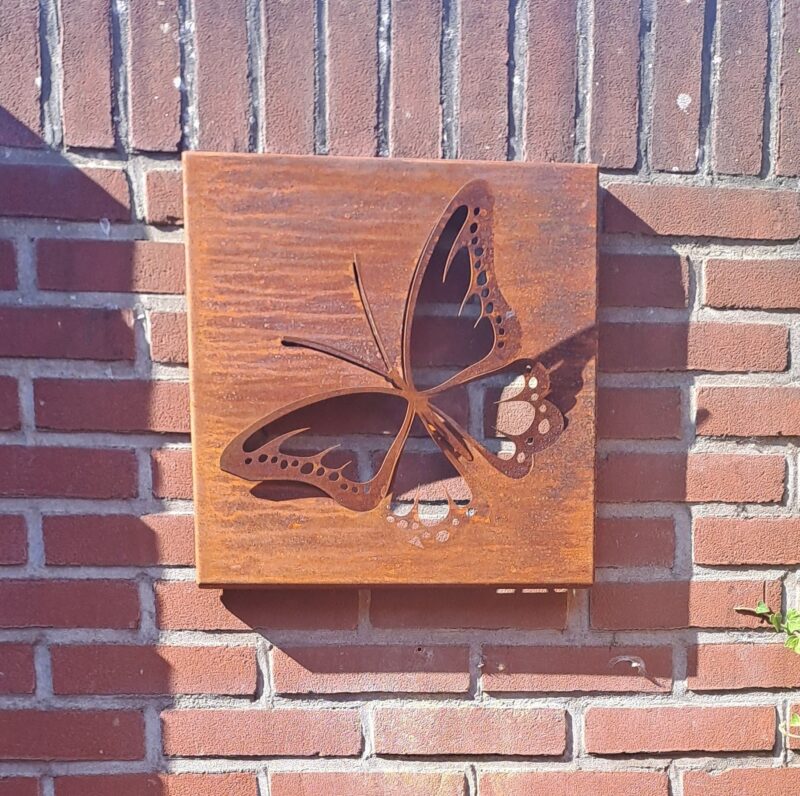 Tuinschilderij Vlinder van Cortenstaal