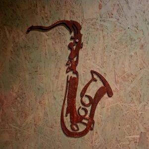 Saxofoon van Cortenstaal